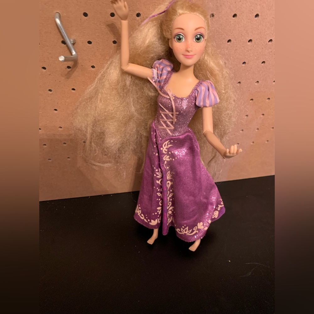 Disney Store Tangled Rapunzel Doll Long Hair Dress Barbie Size Articulated Arms